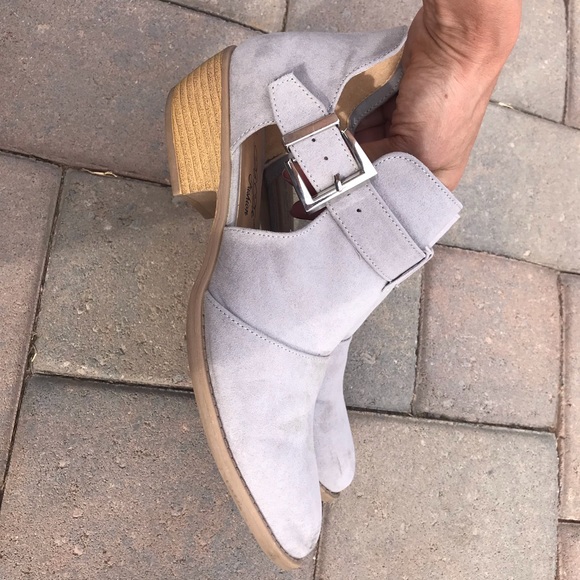 Db Dc Fashion Shoes - Db Dk Fashion booties size 8